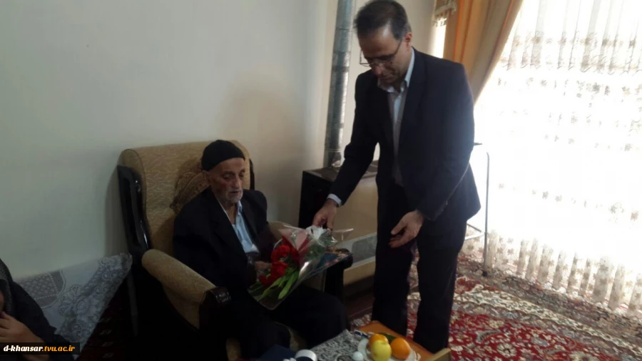 دیدار و تجلیل از خانواده شهید سید سعید غضنفری  شهید انقلاب اسلامی  
به مناسبت سالروز   وفات حضرت ام البنین (س) و روز تکریم مادران شهدا در ایام دهه فجر 2