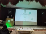 برگزاری جلسه دفاعیه ی دانشجویان کارشناسی طراحی پوشاک با حضور اساتید ودانشجویان8 خرداد ماه 4