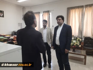 نشست صمیمی دکتر خسرویان با اساتید، کارکنان و دانشجویان آموزشکده فنی و حرفه‌ای خوانسار 5