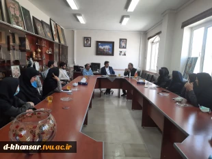 نشست صمیمی دکتر خسرویان با اساتید، کارکنان و دانشجویان آموزشکده فنی و حرفه‌ای خوانسار 8