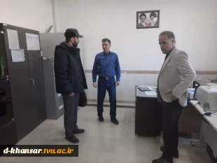 بازدید نماینده نظارت و ارزیابی دانشگاه فنی و حرفه ای استان اصفهان از روند برگزاری امتحانات 8