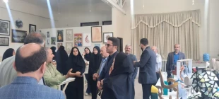 برپایی نمایشگاه آثار و دستاوردهای اساتید و  دانشجویان به مناسبت  دهه کرامت و هفته خوابگاه ها  4